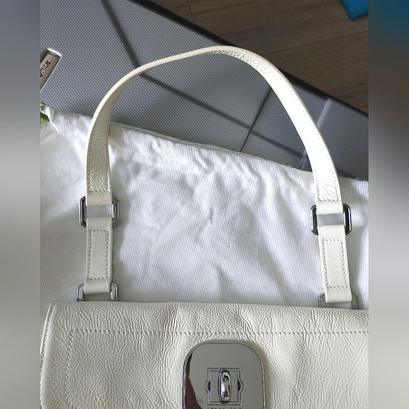 Longchamp White Patent Leather Shoulder Bag - Picture 13 of 16